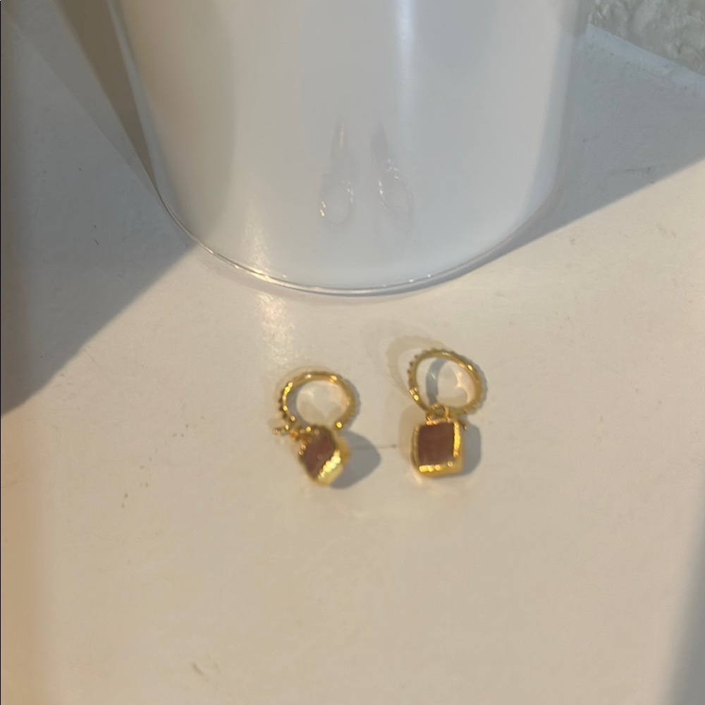 Elegant Gold Hoop Earrings